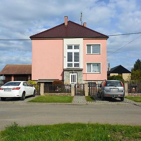 Rodinne Ubytovani - Family Accommodation Kobylice Exterior foto